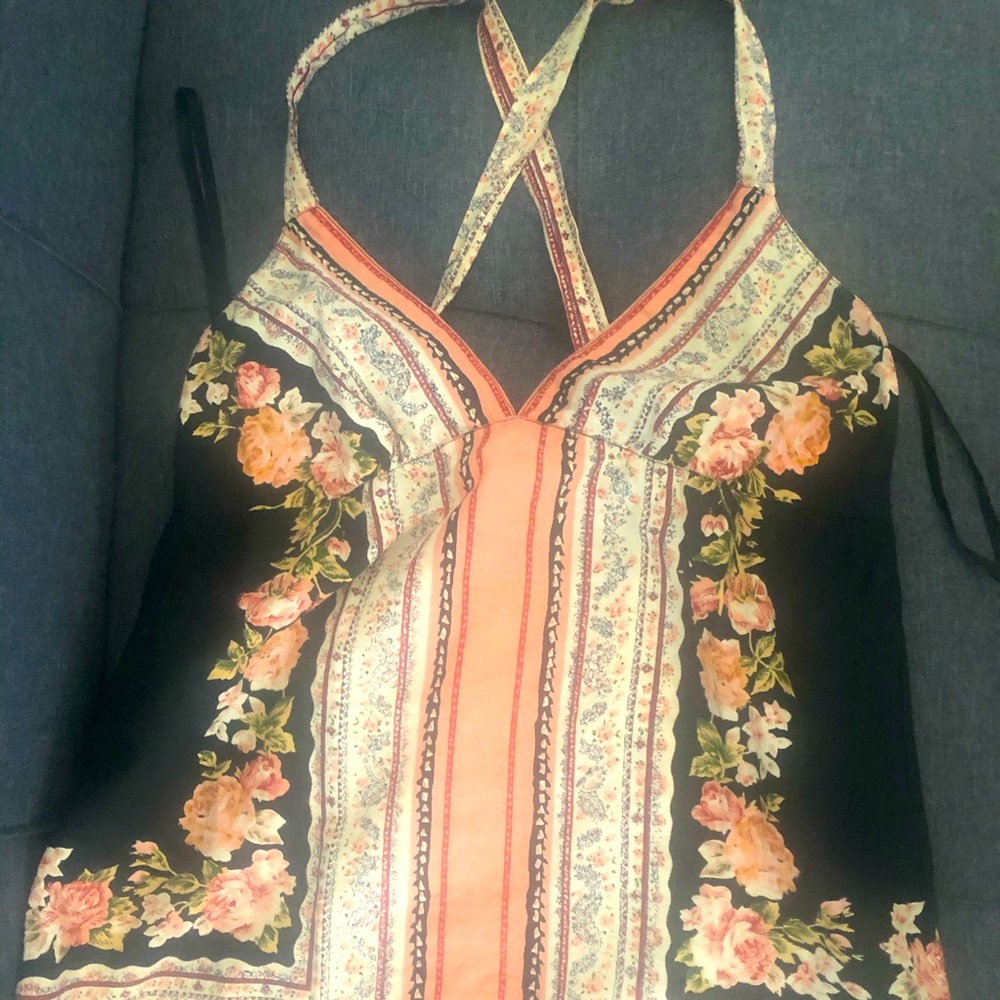 Charlotte Russe black w floral print tank top.